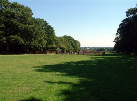 West Wickham Holiday Rentals & Homes .